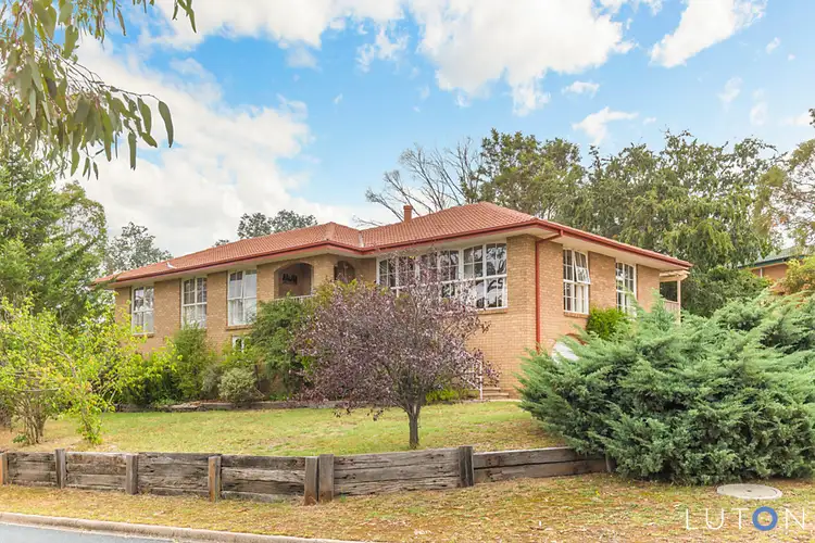 1 Dean Place, Charnwood ACT 2615