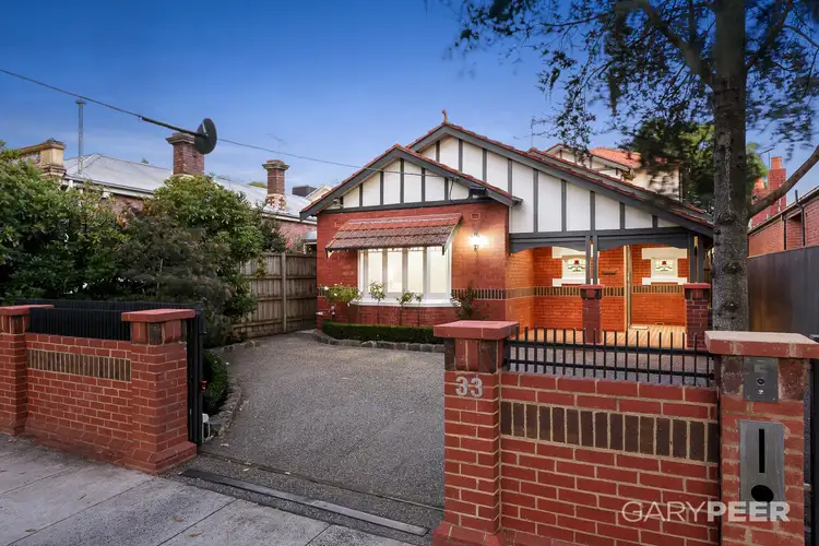 33 Malvern Grove, Caulfield North VIC 3161