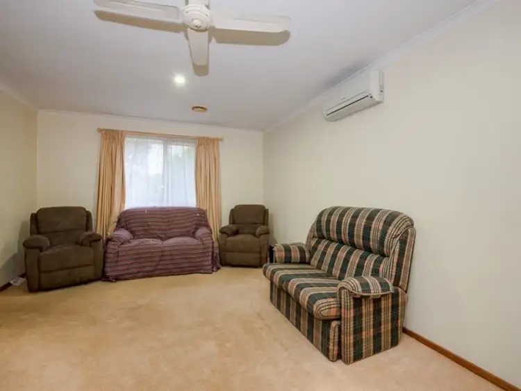 Second view of Homely house listing, 4 Iris Close, Cranbourne North VIC 3977