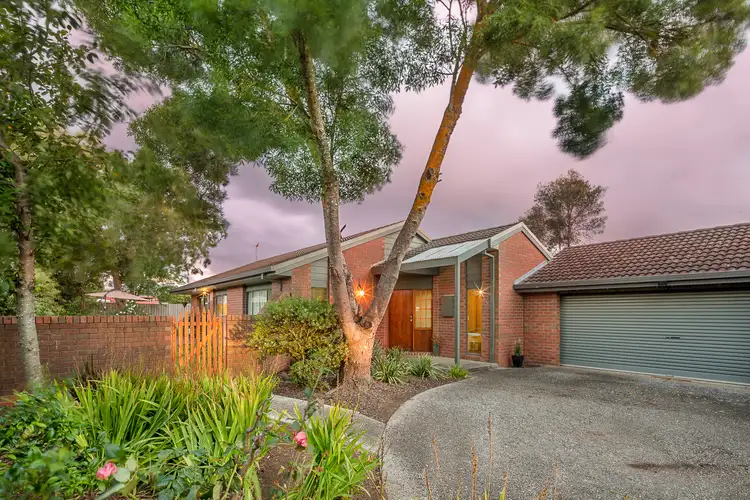 27 Towong Street, Alfredton VIC 3350