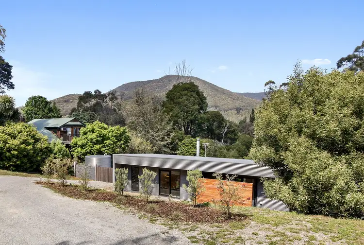 8 Wattletree Road, Warburton VIC 3799