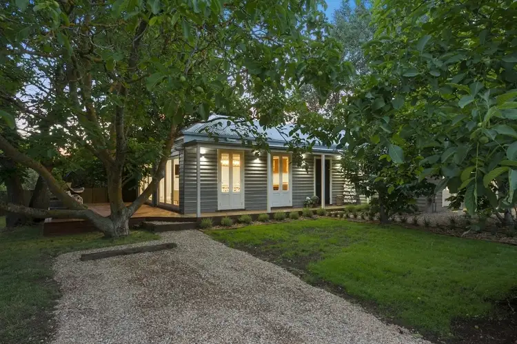 16 Stanbridge Street, Daylesford VIC 3460