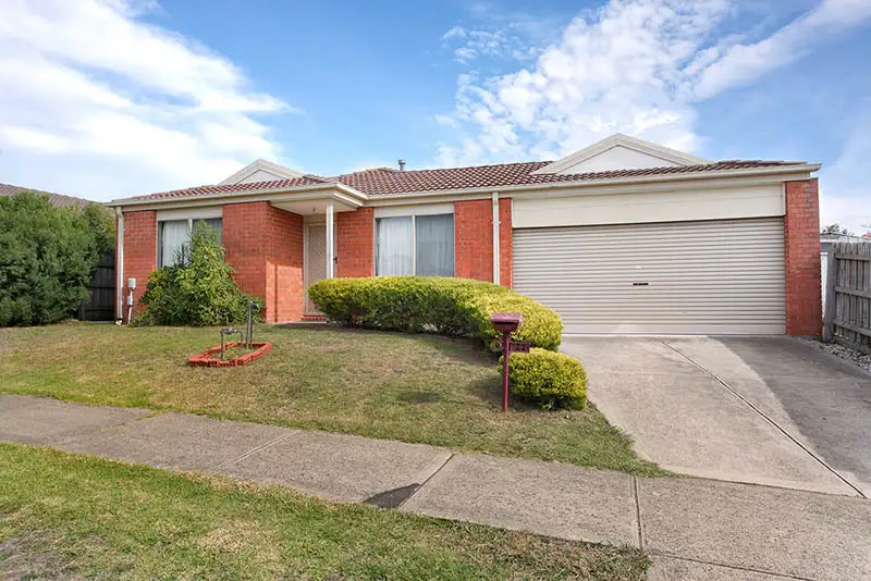 Main view of Homely house listing, 33 Raffindale Crescent, Cranbourne West VIC 3977