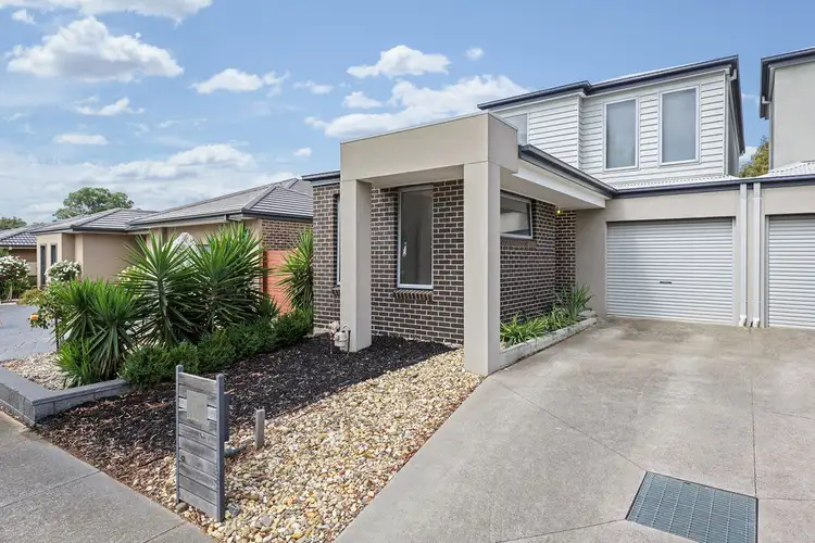 Main view of Homely townhouse listing, 40 Tuross Crescent, South Morang VIC 3752
