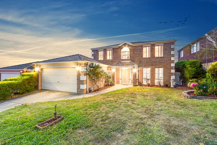 15 Valley View Rise, Hampton Park VIC 3976