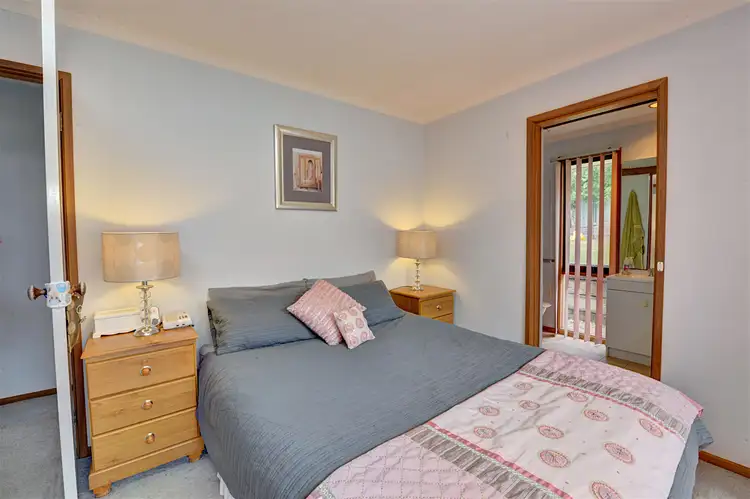 Fifth view of Homely house listing, 8 Melvyn Crescent, Mount Clear VIC 3350