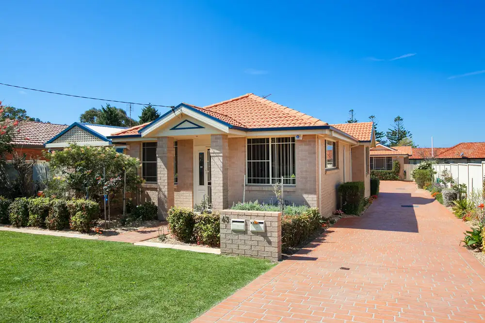 Main view of Homely villa listing, 1/43 Park Road, Bellambi NSW 2518
