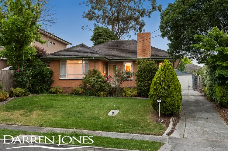 8 Dallas Crescent, Watsonia North VIC 3087