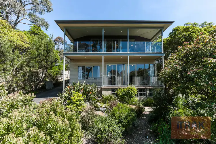 17 View Road, The Basin VIC 3154