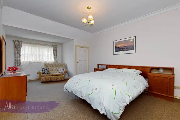 Sixth view of Homely townhouse listing, 2/37 Esdale Street, Blackburn VIC 3130