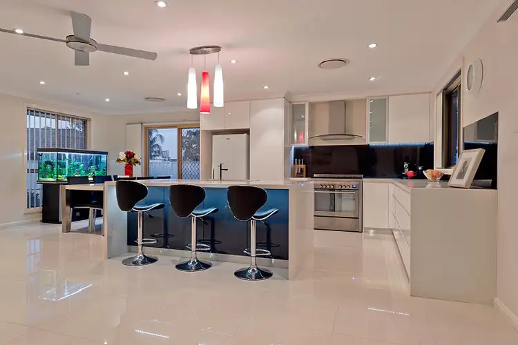 2 Luyten Close, Cranebrook NSW 2749