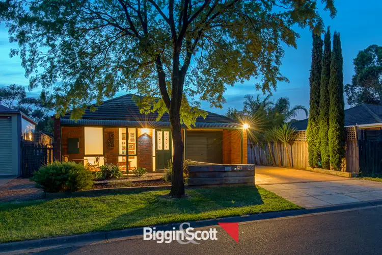 22 Tranter Square, Lynbrook VIC 3975