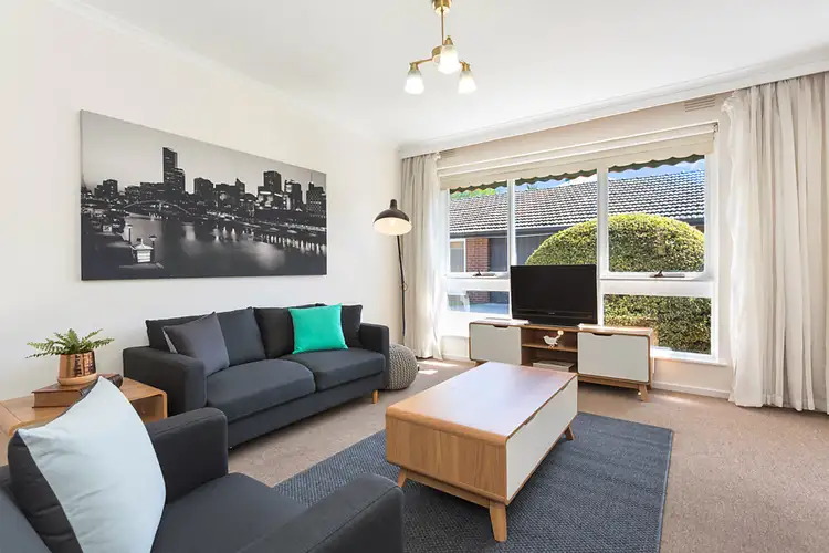 1/5 Ames Avenue, Carnegie VIC 3163
