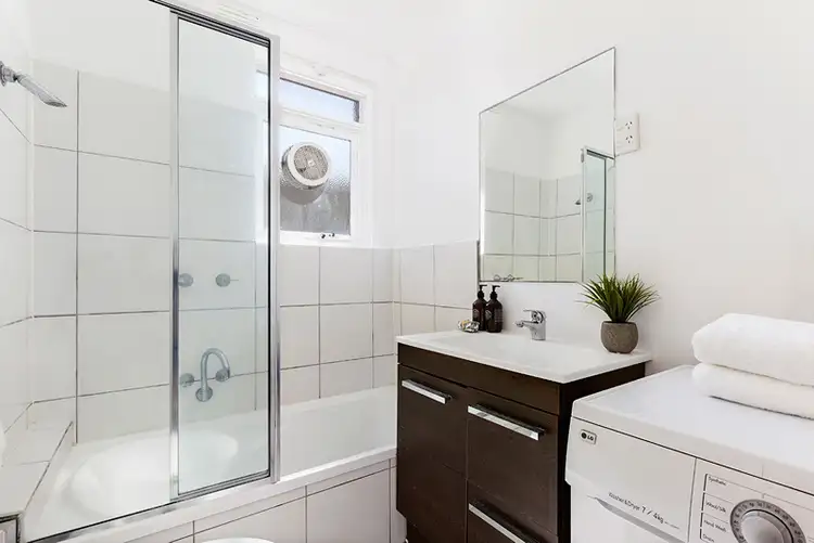Fourth view of Homely apartment listing, 1/38 Elm Grove, St Kilda East VIC 3183