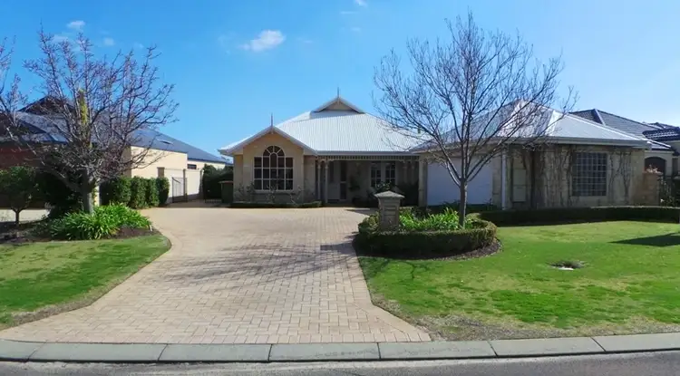 25 Portofino Crescent, Pelican Point WA 6230