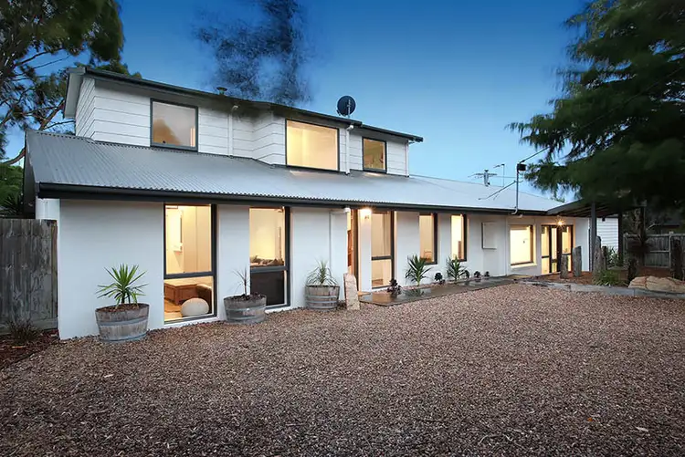 33 Wandella Road, Mornington VIC 3931