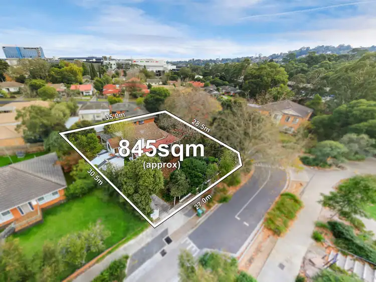13 Larissa Avenue, Ringwood VIC 3134