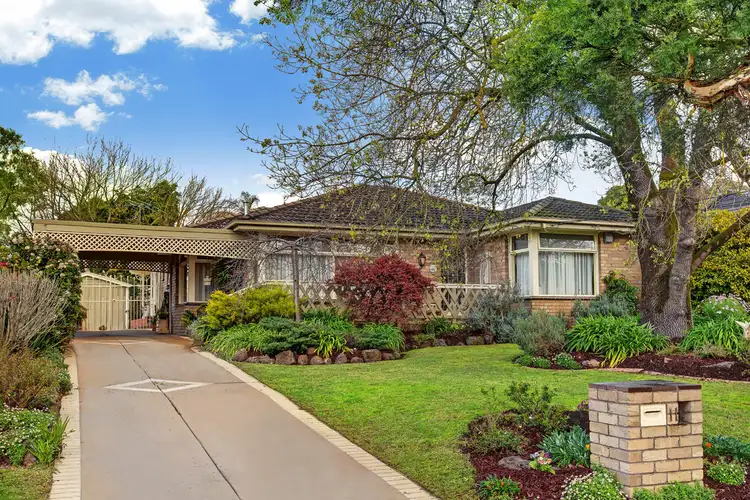 11 Winchester Drive, Bayswater North VIC 3153