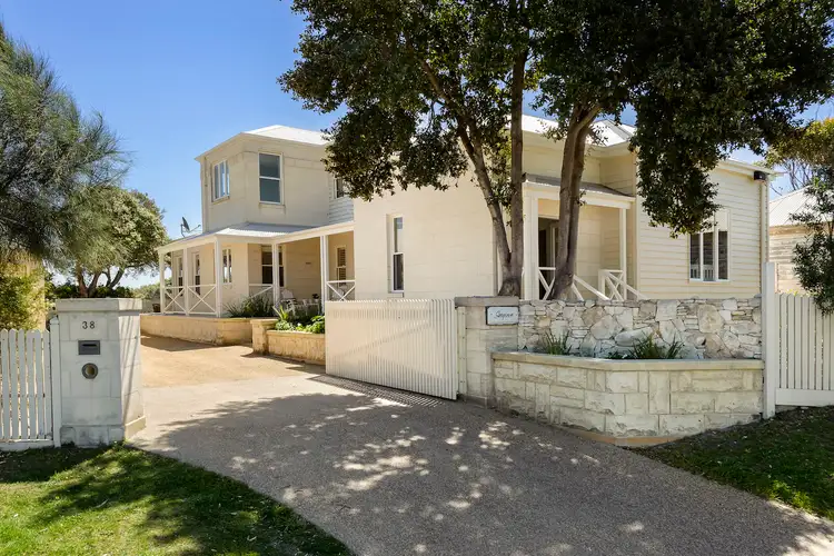 38-40 Ossett Street, Sorrento VIC 3943