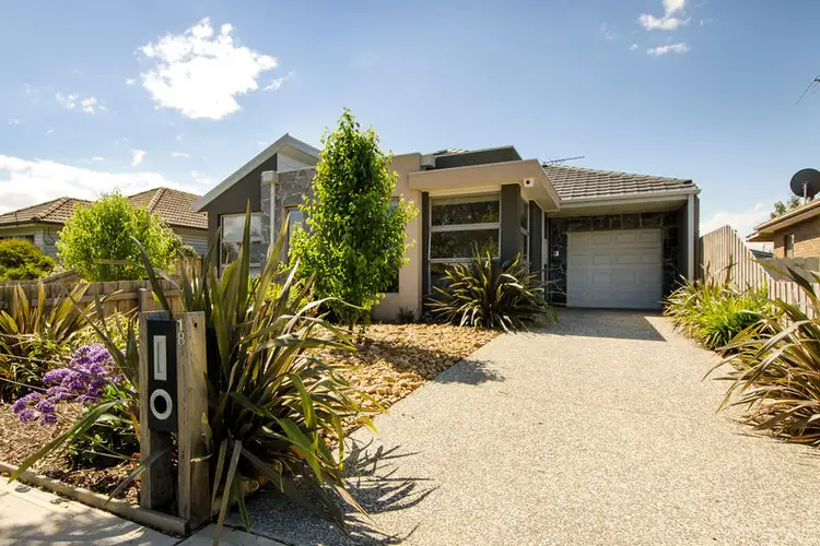 18 Edward Avenue, Altona North VIC 3025