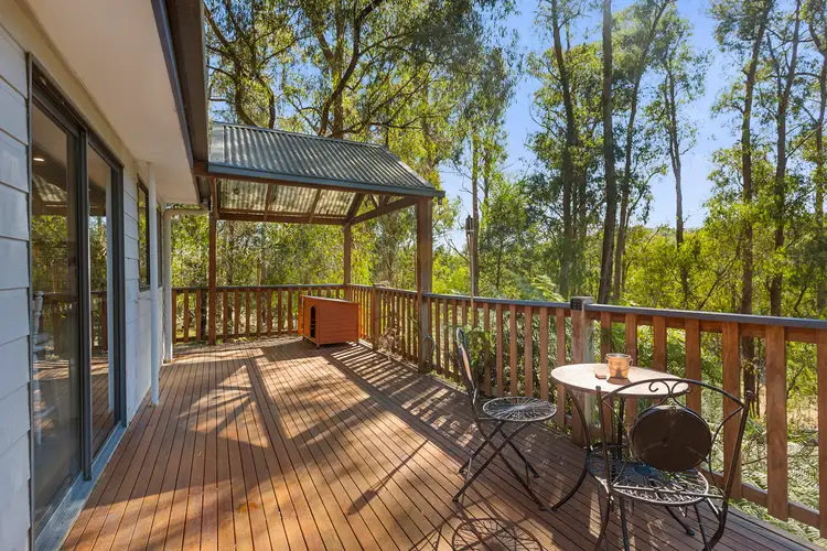 16 Naughton Street, Cockatoo VIC 3781
