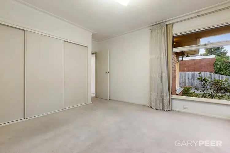 Fifth view of Homely house listing, 5 Virginia Court, Caulfield South VIC 3162