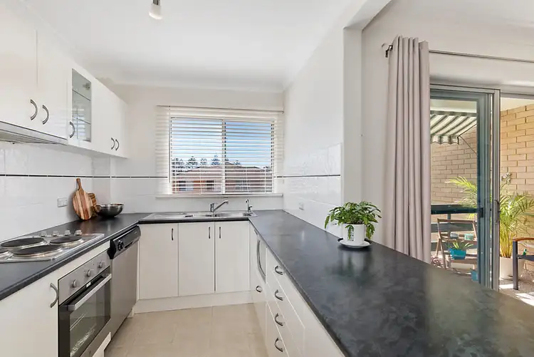 Fourth view of Homely apartment listing, 9/26-32 Boronia Street, Dee Why NSW 2099