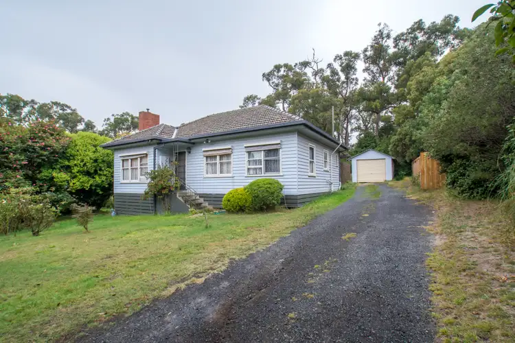 10 Harvey Street, Belgrave Heights VIC 3160