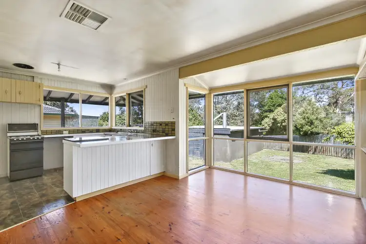 Second view of Homely house listing, 2 Fern Court, Launching Place VIC 3139