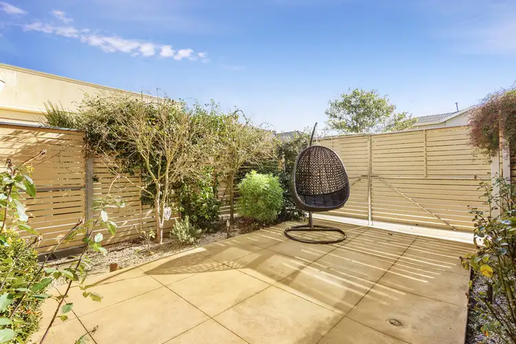 Sixth view of Homely townhouse listing, 2/6 Lyonsville Avenue, Preston VIC 3072