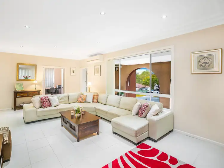 17 Abercrombie Street, West Wollongong NSW 2500