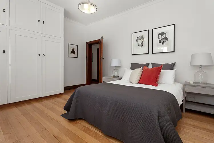 Fourth view of Homely apartment listing, 2/30B Mitford Street, Elwood VIC 3184
