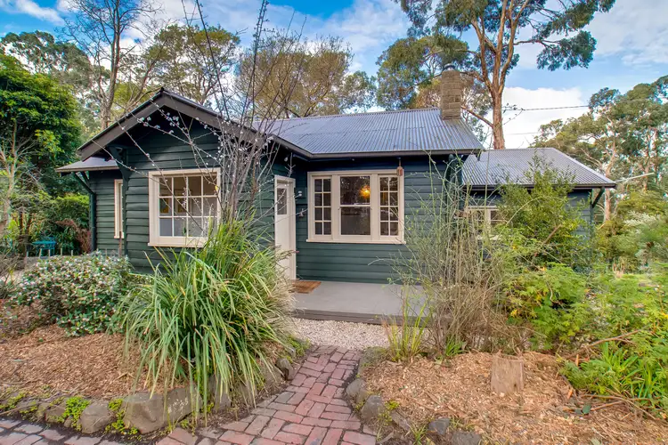 90 Mast Gully Road, Upwey VIC 3158