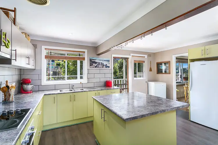 Fifth view of Homely house listing, 4 Armagh Parade, Thirroul NSW 2515