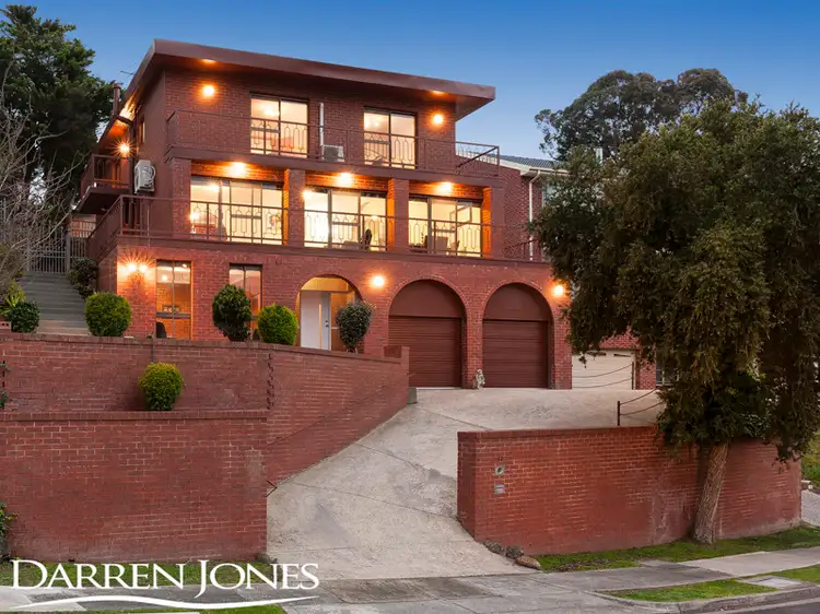 12 Corowa Crescent, Greensborough VIC 3088