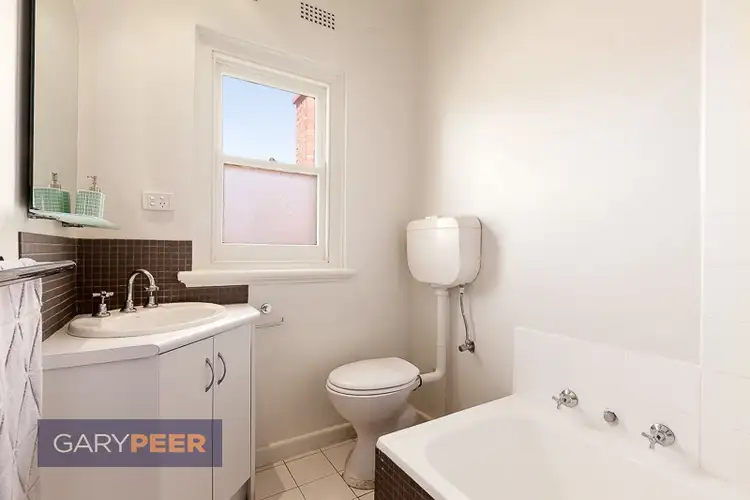 Fourth view of Homely apartment listing, 10/5B The Avenue, St Kilda East VIC 3183