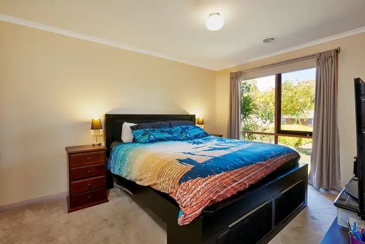 Fifth view of Homely house listing, 10 Settlers Court, Rowville VIC 3178