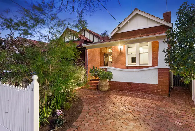 5 Cobden Street, Caulfield North VIC 3161