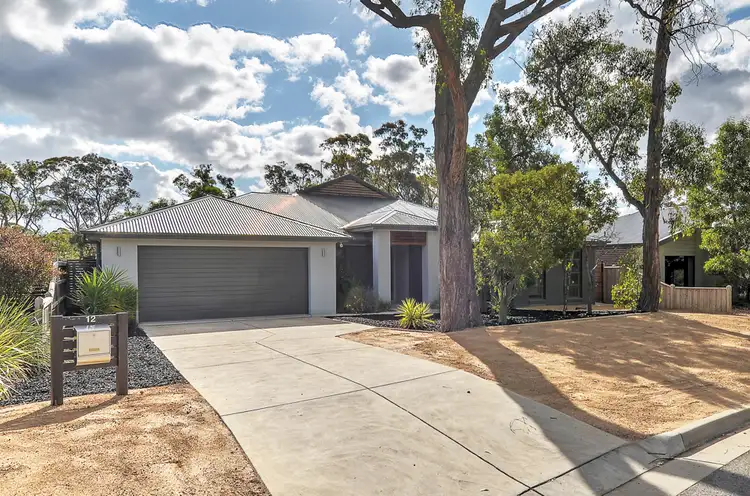 12 Yarra Gum Place, Mount Clear VIC 3350