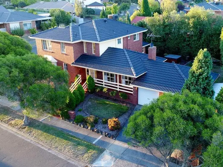 73 Wakley Crescent, Wantirna South VIC 3152