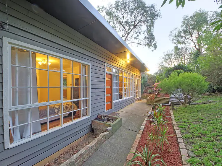 6 Kemp Street, Upwey VIC 3158