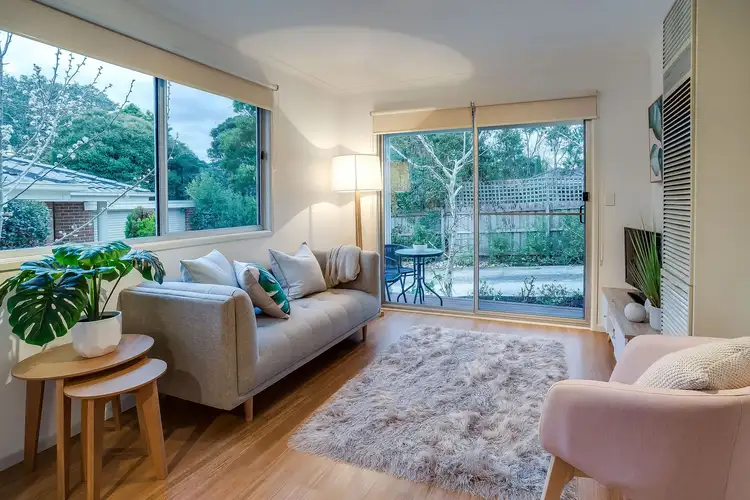 Second view of Homely flat listing, 2/5 Geoffrey Drive, Kilsyth VIC 3137