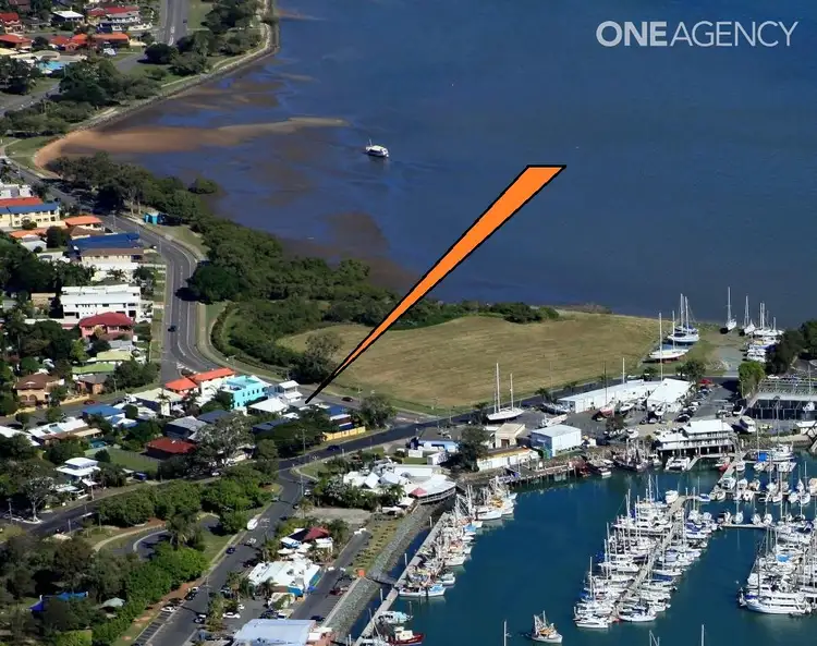 86 Oyster Point Esplanade, Scarborough QLD 4020