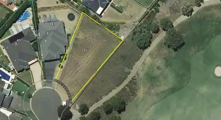 45 Strathwallen Close, Macquarie Links NSW 2565