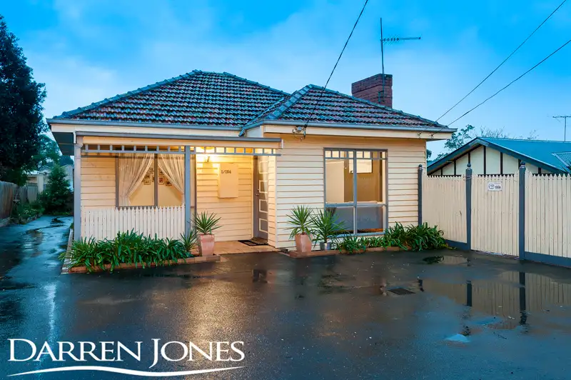 Main view of Homely unit listing, 1/184 Grimshaw Street, Greensborough VIC 3088