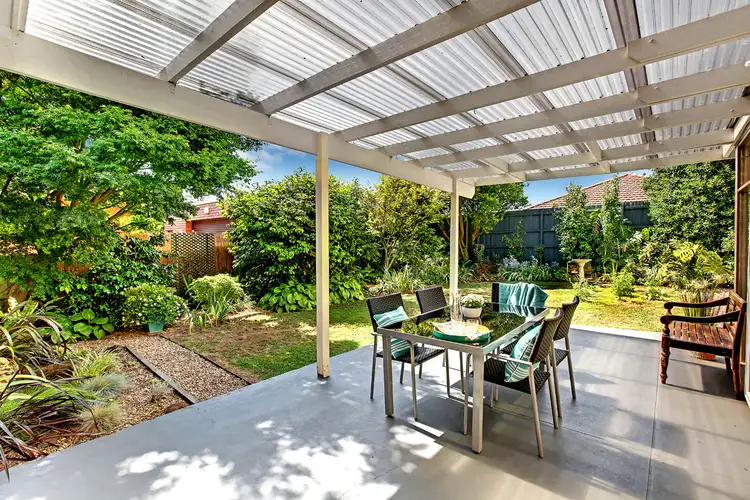 4 Rosebank Avenue, Ringwood North VIC 3134