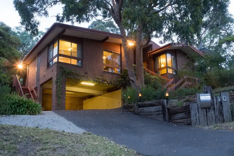 10 Cantala Crescent, Ringwood North VIC 3134