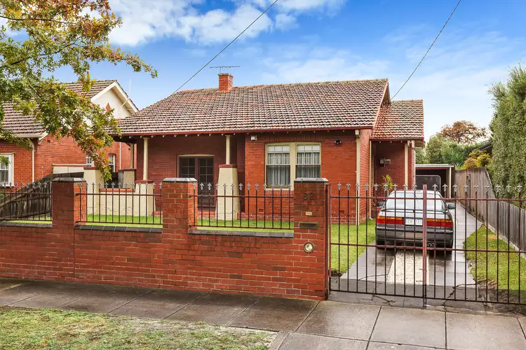82 Trevelyan Street, Caulfield South VIC 3162