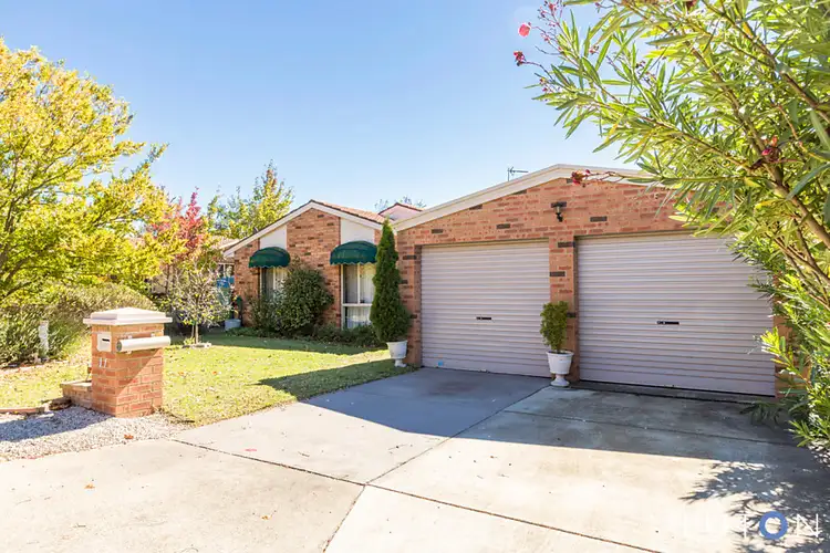 11 Bushby Close, Gordon ACT 2906
