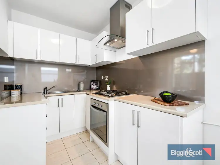 Fourth view of Homely apartment listing, 1/93 Ormond Road, Elwood VIC 3184